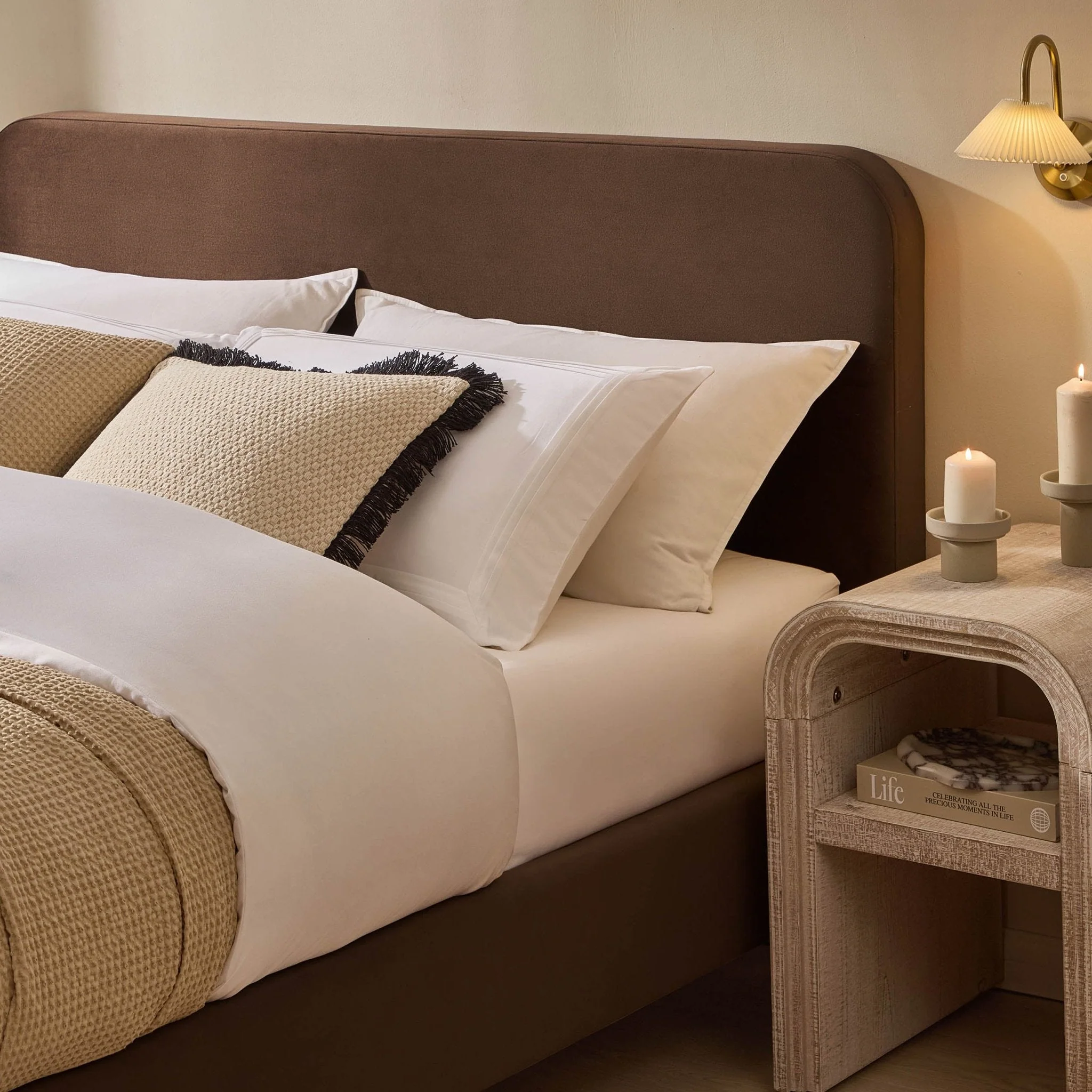 Bed - Cappuccino