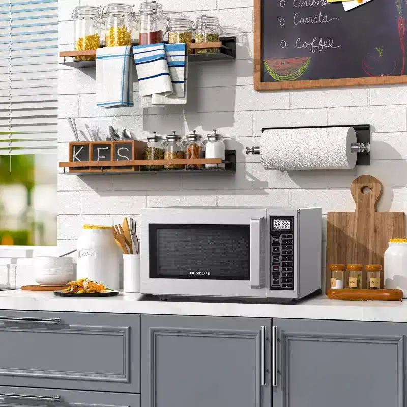 Frigidaire 0.9 cu ft Commercial Microwave