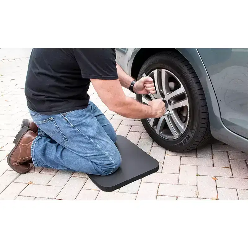 EarthEdge Extra-Thick Foam Kneeling Pad Black 15 in x 20 in x 2 in